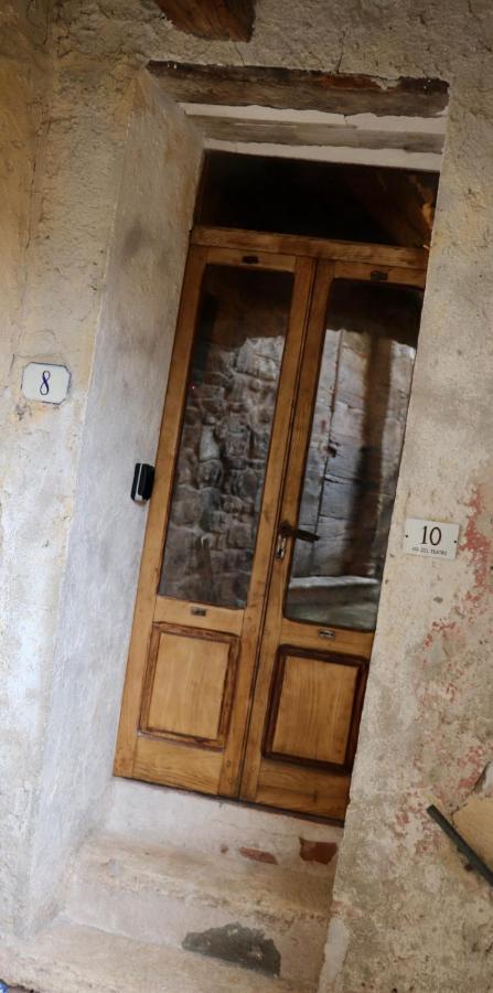 Campiglia dʼOrciaLa Casa Del Teatroアパートメント エクステリア 写真